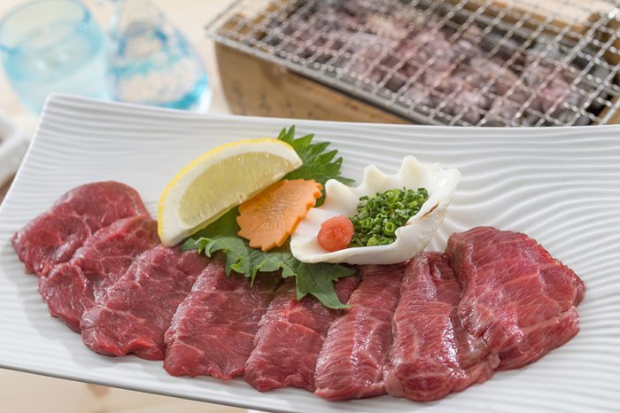 県産黒毛和牛の炭火焼き