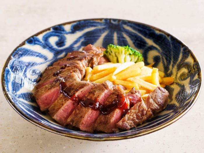 フサキ特製ステーキ丼